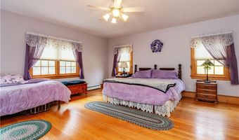 208 Tourtellot Hill Rd, Glocester, RI 02814