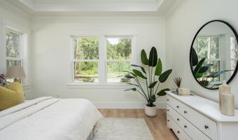 13 Woods Ln, Beaufort, SC 29907