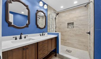 140 LOOKOUT Dr, Apollo Beach, FL 33572