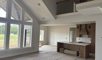 2220 Golfview Dr, Auburn, IN 46706