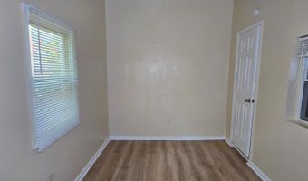 1255 MEIGS Pl NE 4, Washington, DC 20002