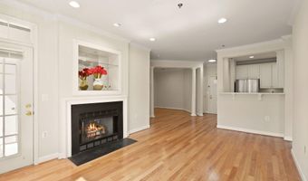 1321 N ADAMS Ct 201, Arlington, VA 22201