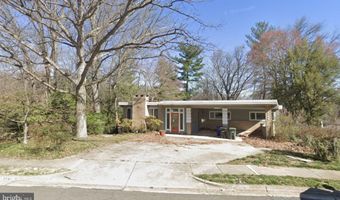 2745 N RADFORD St, Arlington, VA 22207