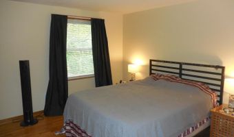 3253 Lockridge Dr, Ann Arbor, MI 48108