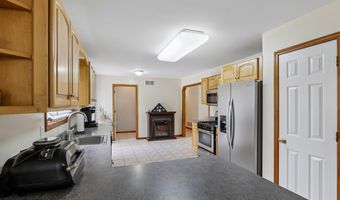 92 Birch St, Beachwood, NJ 08722