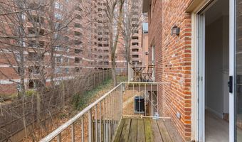 1204 WAYNE St N C, Arlington, VA 22201