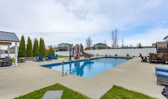 28887 Frost Ln, Adel, IA 50003