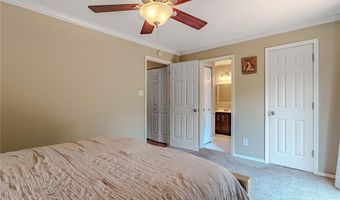 1332 Highland Oaks Dr D, Ballwin, MO 63021