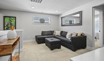12435 SW SILVERTIP St, Beaverton, OR 97007