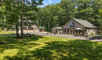 28 Upper Lead Mountain Pond Rd, Aurora, ME 04408