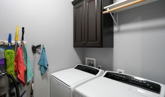 617 B Ave E, Albia, IA 52531