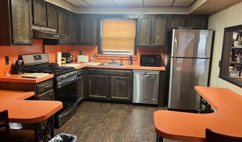 571 Hopping Rd, Belford, NJ 07718