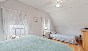 301 PRIDE FARM Rd, Falmouth, ME 04105