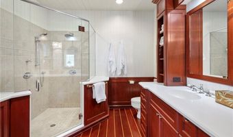 2 Harbor View Dr, Newport, RI 02840