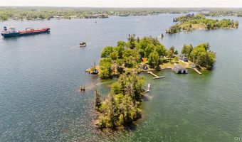 3 Manhattan, Alexandria Bay, NY 13607