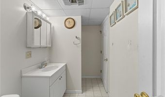 58 Arthur Ave, North Providence, RI 02904