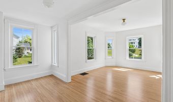 4 Washington St, Bath, ME 04530