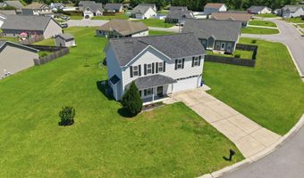 4400 Bristlecone Dr, Ayden, NC 28513