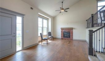 1632 N 157th Ln, Basehor, KS 66007
