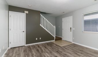 573 Raven Way Apt B, Chubbuck, ID 83202