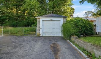 36 Harris Ave, Johnston, RI 02919