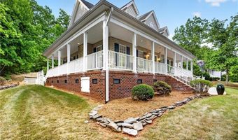 697 Graceland Dr, Asheboro, NC 27205