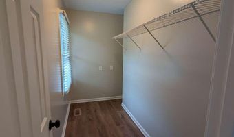 1406 Eastview Dr, Aberdeen, NC 28315
