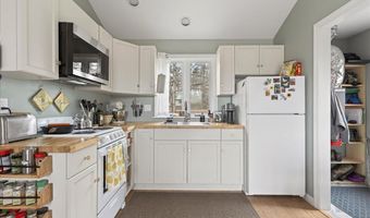 58 Bicknell Rd, Belmont, ME 04952