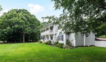 116 Holly Hills Ln, North Kingstown, RI 02874