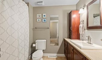 6914 CORDOVA Dr, Cheyenne, WY 82009