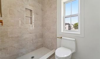 90 E 27TH St, Bayonne, NJ 07002