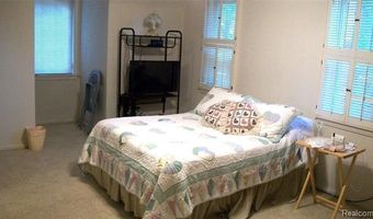 6528 Winona St, Allen Park, MI 48101