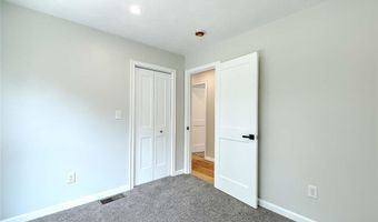 25 Walling Rd, Burrillville, RI 02830