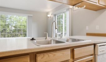 7102 Ambler Ln #4, Anchorage, AK 99504