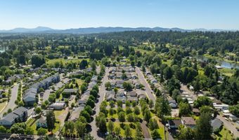 746 NW DESERT PINE St, Albany, OR 97321