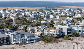211 Stratford Ave, Beach Haven, NJ 08008