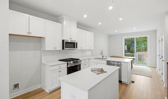 5 PELHAM Ln, Bayville, NJ 08721