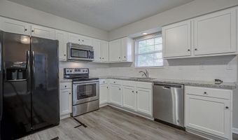 322 Whippoorwill Dr, Batesville, IN 47006