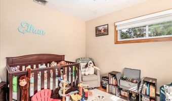 46 Jeanette Rd, Danbury, CT 06811