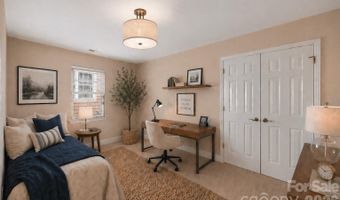 8 Kaylor Dr, Arden, NC 28704