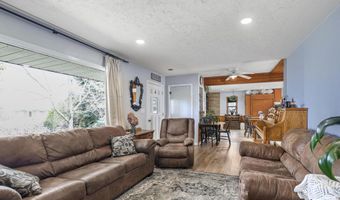 19591 Queens Crown Rd, Carey, ID 83320