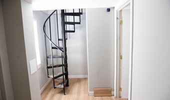 34 E Maynard Ave, Columbus, OH 43202