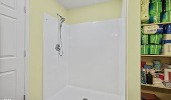 923 Stave Oak Dr, Beech Grove, IN 46107