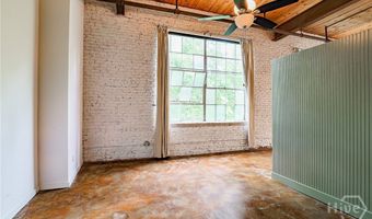 585 White Cir 504, Athens, GA 30605