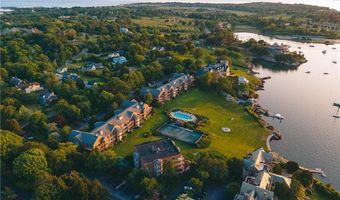 111 Harrison Ave A18, Newport, RI 02840