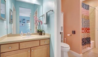 5518 LUMINAR POINTE Ln, Apollo Beach, FL 33572