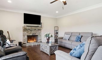449 Tom Avery Dr, Ball Ground, GA 30107
