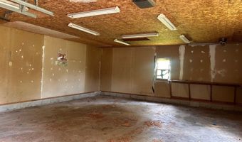 208 Winding Dr, Alexandria, IN 46001