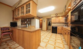 48224 266th St, Brandon, SD 57005