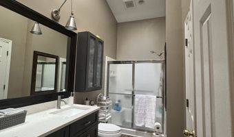 7327 Oak Knoll Dr, Indianapolis, IN 46217